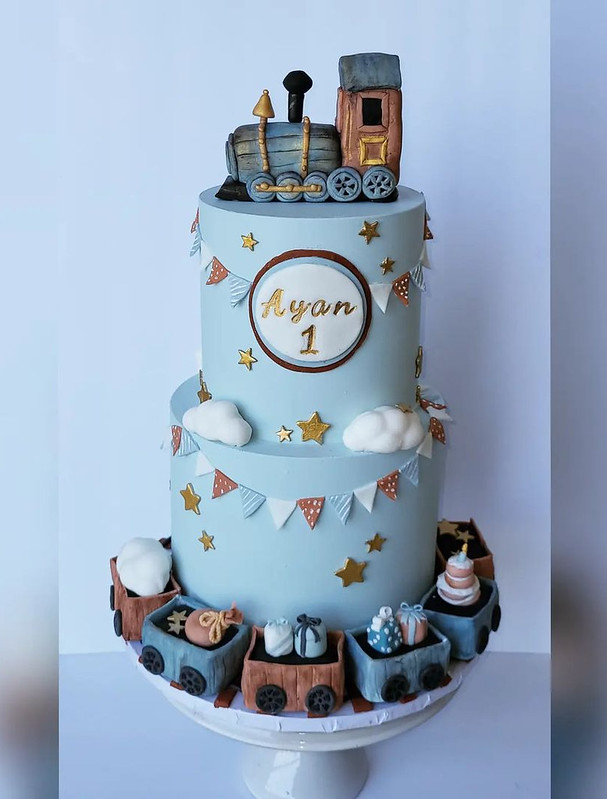 Cake by Marina Tumanov