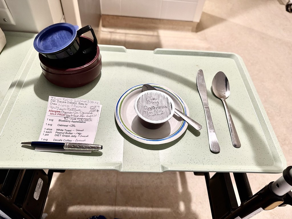 A typical RVH meal tray
