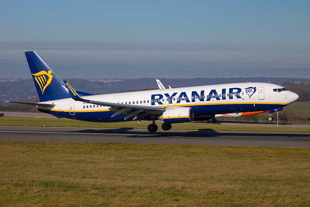 Ryanair - Boeing 737-8AS/W EI-EKX @ Bristol