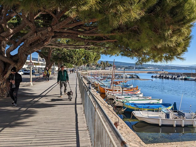La Ciotat  /  Port des Capucins / Promenade
