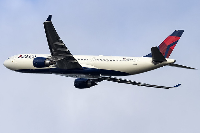 N829NW Delta Airlines A330-300 London Heathrow