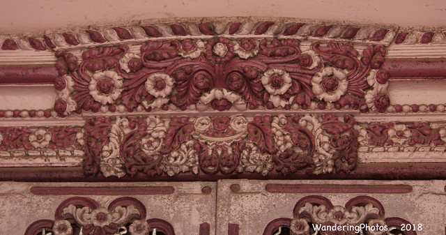 Pink Plaster-work Decoration - Bohra Haveli - Siddhpur Gujarat India