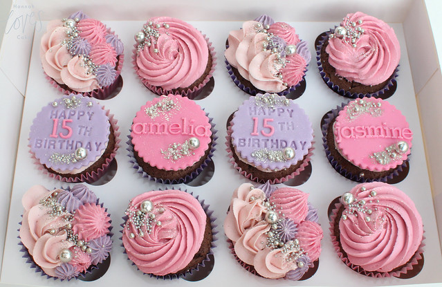 pink sparkles cupcakes