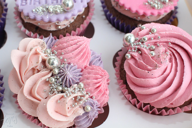 pink sparkles cupcakes