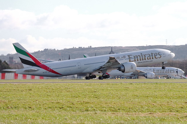 Double Emirates (A6-EPI/QG)