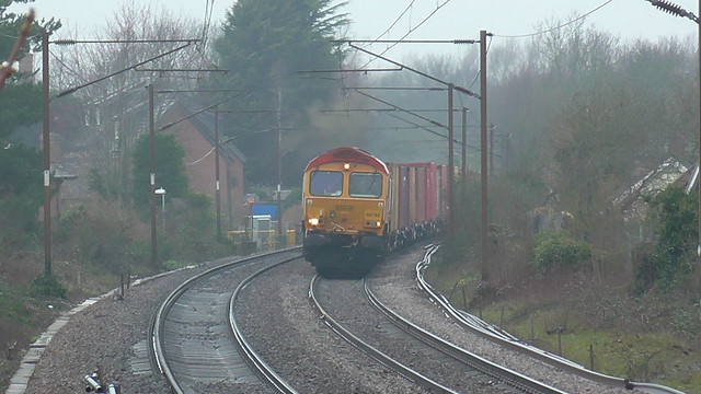 66 783 (The Flying Dustman) approaches Needham Market Station at speed.