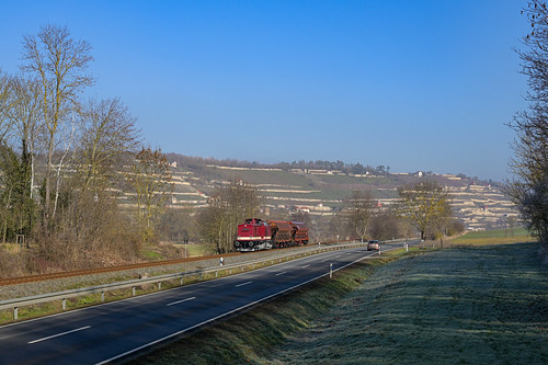 EBS 110 001-5 (204 900-5) mit zwei T-Wagen nach Karsdorf kurz vor Balgstädt am 08.02.2023 | by RK_Bahnbilder