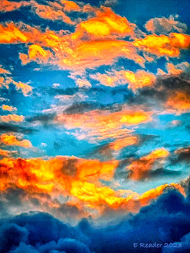 cloud sky sunset twilight sundown sun sunlight crepuscularrays sunbeam light shadow crepusculum color