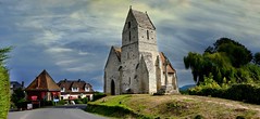 Cricquebœuf (Calvados, Normandie, Fr) –  L’église St-Martin ou chapelle aux lierres