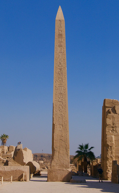 Obélisque de Thoutmôsis 1er au temple de Karnak (-1 504 -1 492 av. JC)