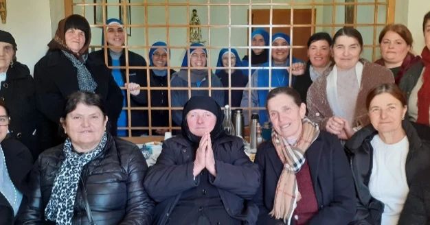 Albania - Visita de la Legión de María al Monasterio en Arrameras