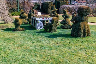 Alice in Wonderland Topiary Tableau