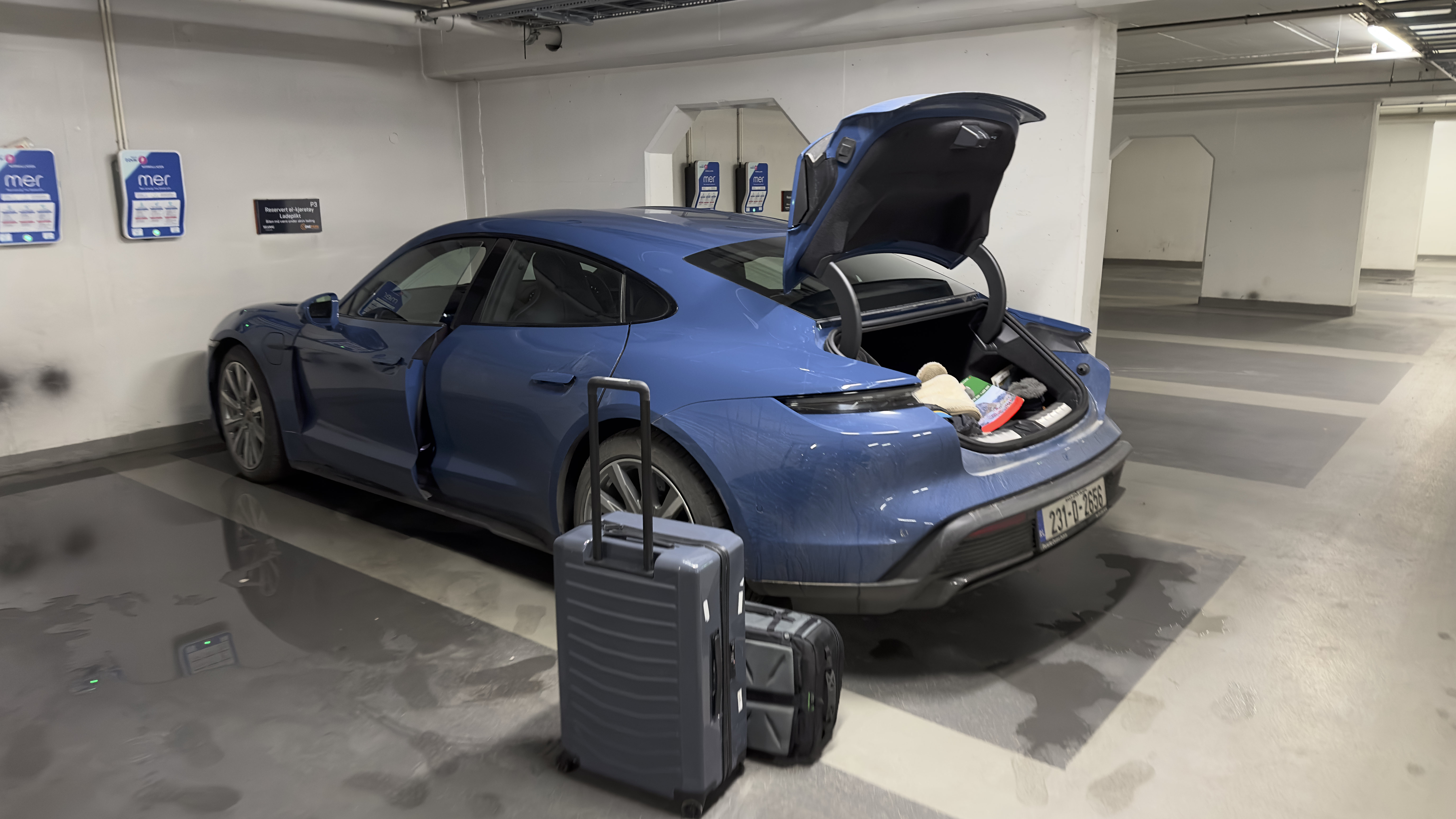 Porsche Taycan Taycan to Tromsø Road Trip – Winter 2023 (Arctic Norway) {filename}