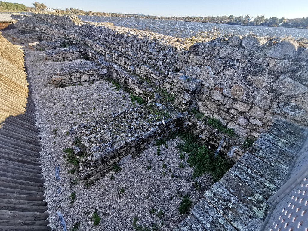 Mérida contrafuertes del muro Embalse de Proserpina romano Badajoz04