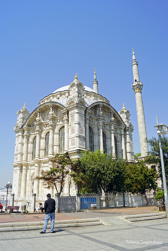 Фасад мечети Ортакёй