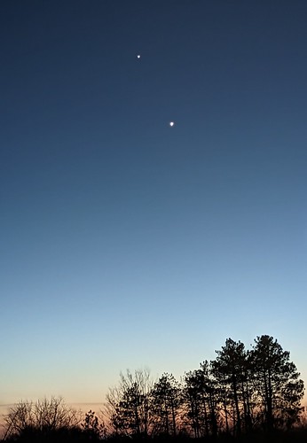 evening sky streetboro ohio portagecounty venus jupiter planets stars sunset dusk pixel6pro