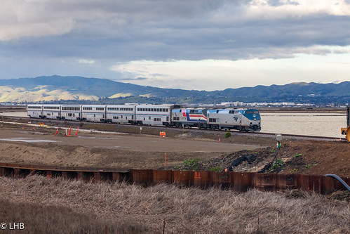Coast Starlight Train 11 with AMTK 163 and 160 by dombas, The Coast Starlight Train 11 which departed Seattle on February 24 had a significant delay in Klamat