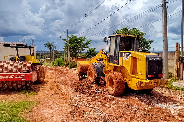 Estradas rurais em São Sebastião passam por manutenção