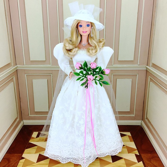 Dreamtime Barbie wearing Romantic Wedding 3102