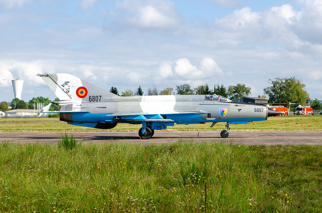 Romania - Air Force Mikoyan-Gurevich MiG-21MF Lancer C 6807