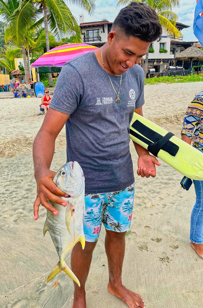 2022 - Zihuatanejo, Guerrero - 11 - Catch of the Day