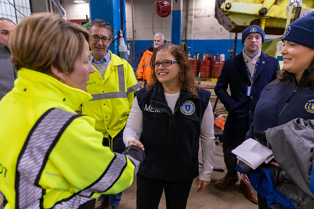 Governor Healey, Lt. Governor Driscoll visit snow crews at Weston MassDOT facility