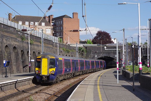 Kentish Town Electrostar 20170429--114 by Brian Carter Transport Pics, 377521 brings up the rear of a Saturday afternoon Thameslink service destined for south of the river