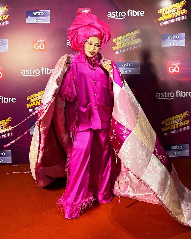 Ramai Netizen Membahan Fesyen Vida Pakai Baju Tidur &Amp; Selimut