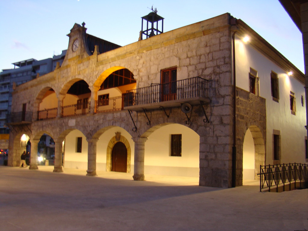 edificio antiguo Ayuntamiento de Laredo Plaza de la Constitución Cantabria 06
