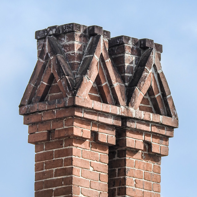 Double chimney / Savannah Georgia