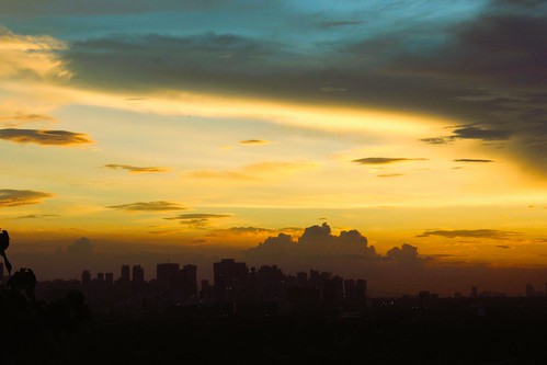 quezon city philippines asia world trip beautiful pictures sunset clouds cityscape buildings
