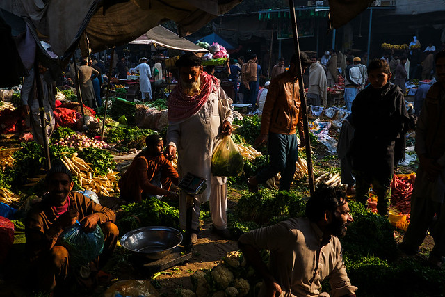 Morning market - Sheikhupura, Pakistan