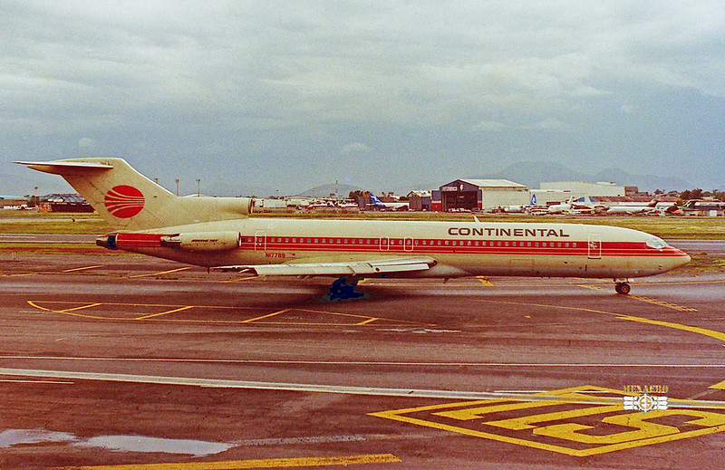 Continental / Boeing 727-232 / N17789
