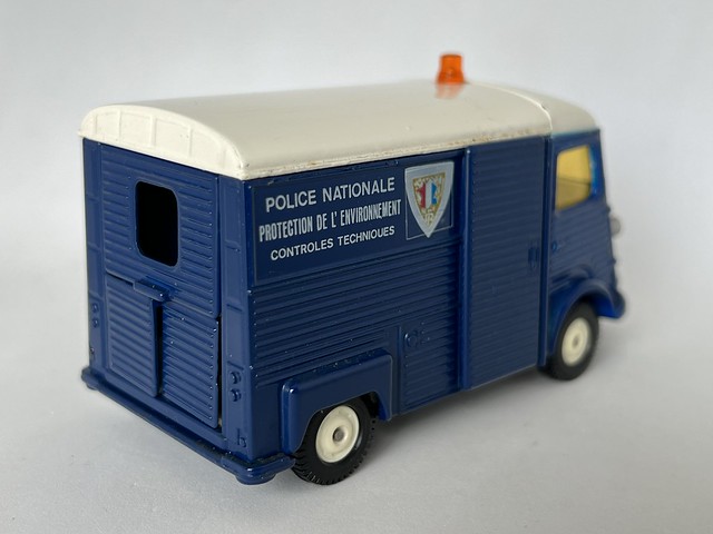 Tomica Dandy - French National Police - Citroen H - POLICE NATIONALE PROTECTION DE L' ENVIRONNEMENT - CONTROLS TECHNIOUES - Miniature Diecast Metal Scale Model Emergency Services Vehicle