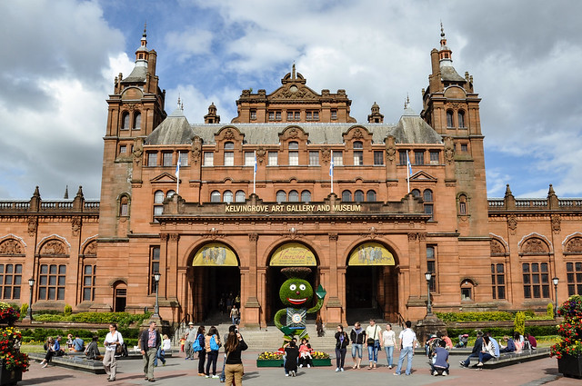 L'entrée principale du Kelvingrove Art Gallery and Museum à Glasgow en Écosse!
