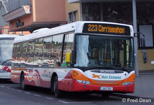 Bus Éireann SL 5 (09-C-232).
