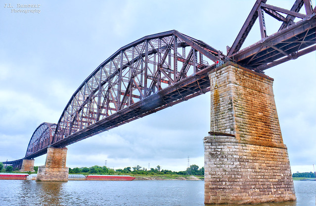 MacArthur Bridge - Mississippi River - East St. Louis, IL & St. Louis, MO