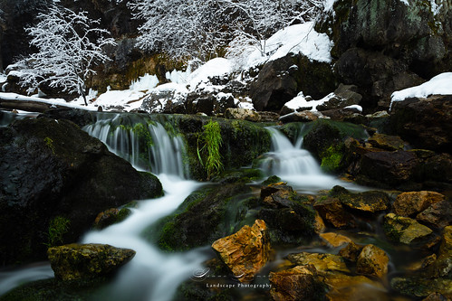 water waterfall waterfalls nature outdoors winter snow spring rock landscape photography canon eos 5ds sigma 2470mm f28 os dg hsm art parable wisconsin united states america usa contrast