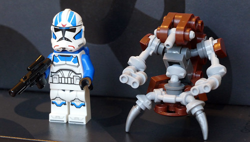 Droideka Minifig | by sylyphics