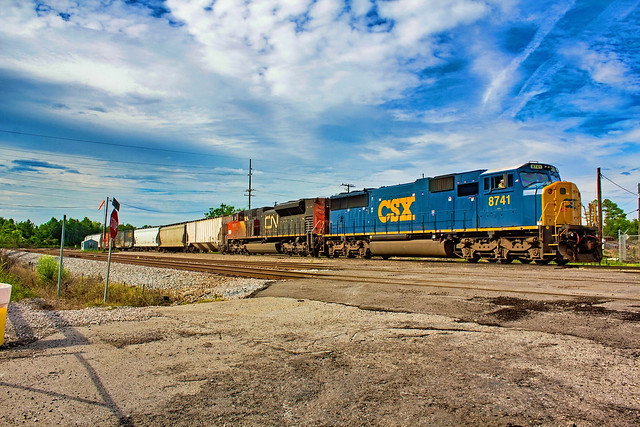 CSX and Canadian Visitor to Cayce