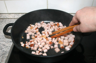 09 - Fry smoked pork / Kasseler anbraten