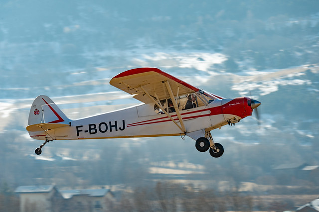 Piper Super Cub 150 : Ste Léocadie : LFYS : France