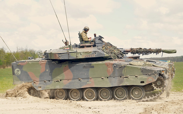 Koninklijke Landmacht CV-90