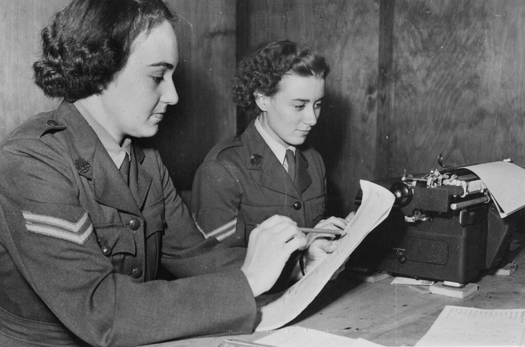 Young women in training for the Australian Women's Army Service, Brisbane, 1942