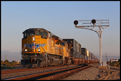 UP 9053 by Golden_State_Rail, With the mercury already about to climb into triple digits, the sun peaks over the horizon and finds