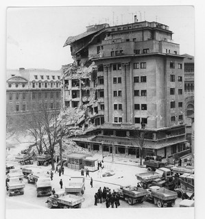 Blocul Dunarea dupa cutremur 1977