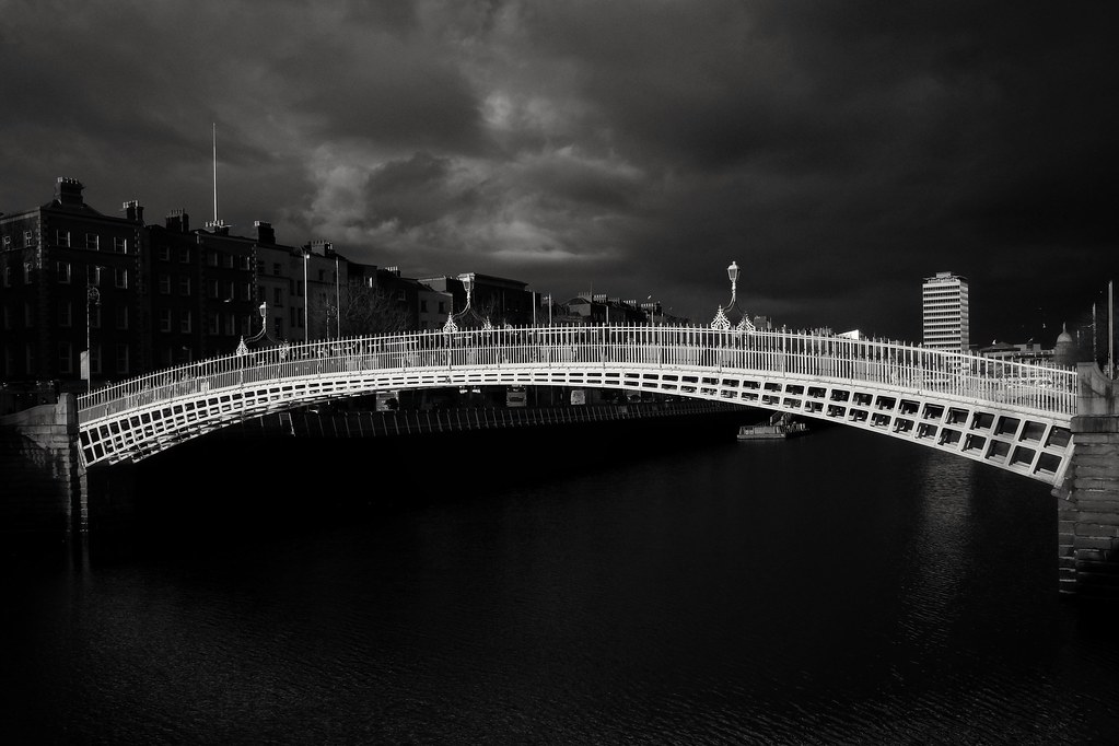 Dublin's famous Ha'penny Bridge, 2023