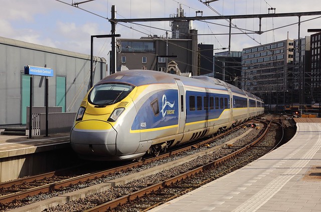 Eurostar, 374 028 (93 70 3740 281-8 GB-EIL) at Amsterdam Centraal on 13th March 2023