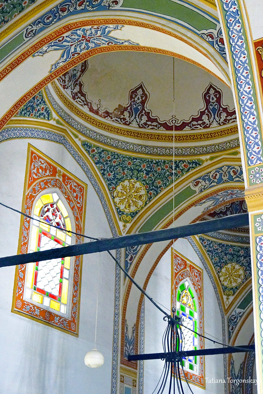Оформление внутри мечети Синана-паши