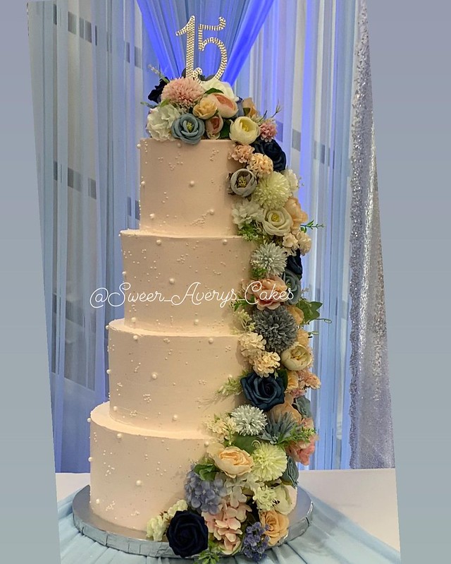Cake by Sweet Averys Cakes